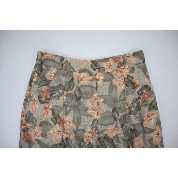 Tehama Nancy Haley Vintage Women's Shorts Size 12 Floral Print Pleated High Rise - Picture 2 of 11